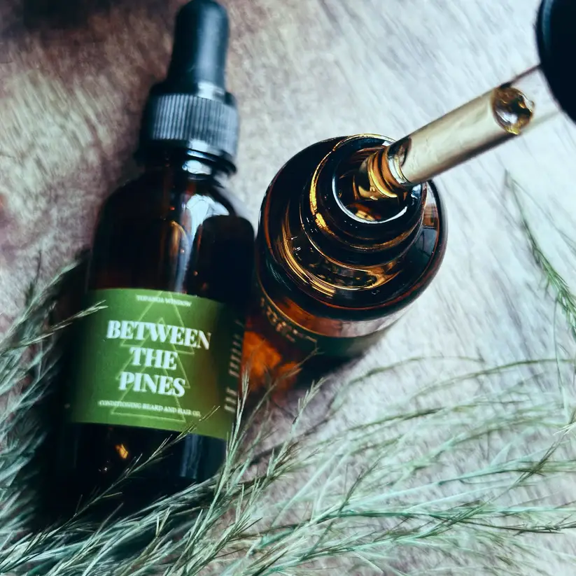 BETWEEN THE PINES Organic Conditioning Beard and Hair Oil - Image 2