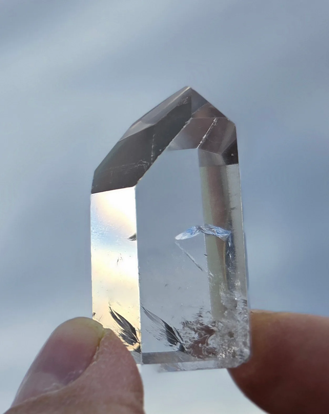 Clear Quartz Towers (Grade A to Exquisite) - Size B - Image 7