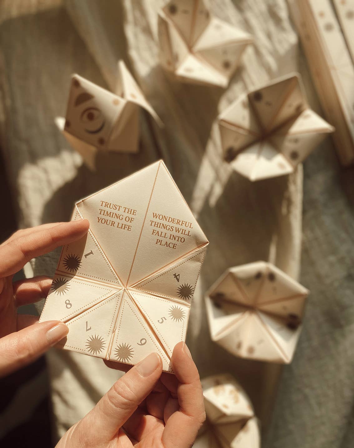 FORTUNE TELLER - DIY PRINT - COOTIE CATCHER - ORACLE GAME - Image 5