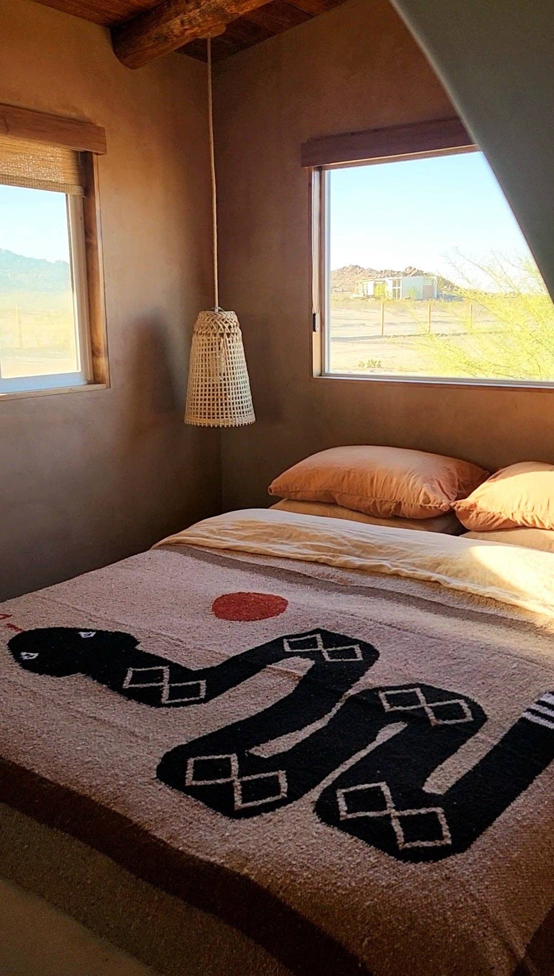 La Víbora (Limited Edition) Handwoven Blanket - Image 3