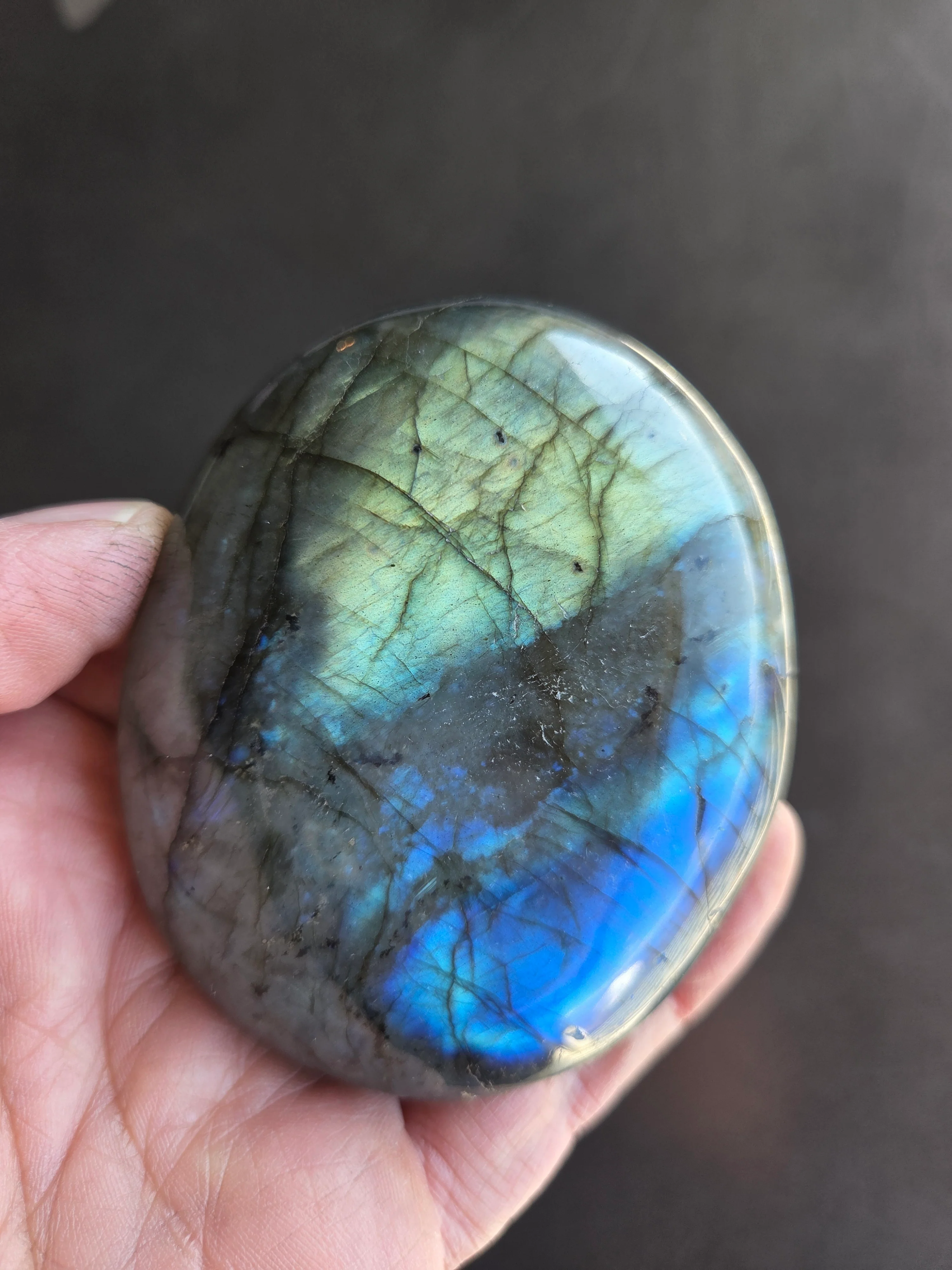 Labradorite Palm Stones - Large Size - Image 4