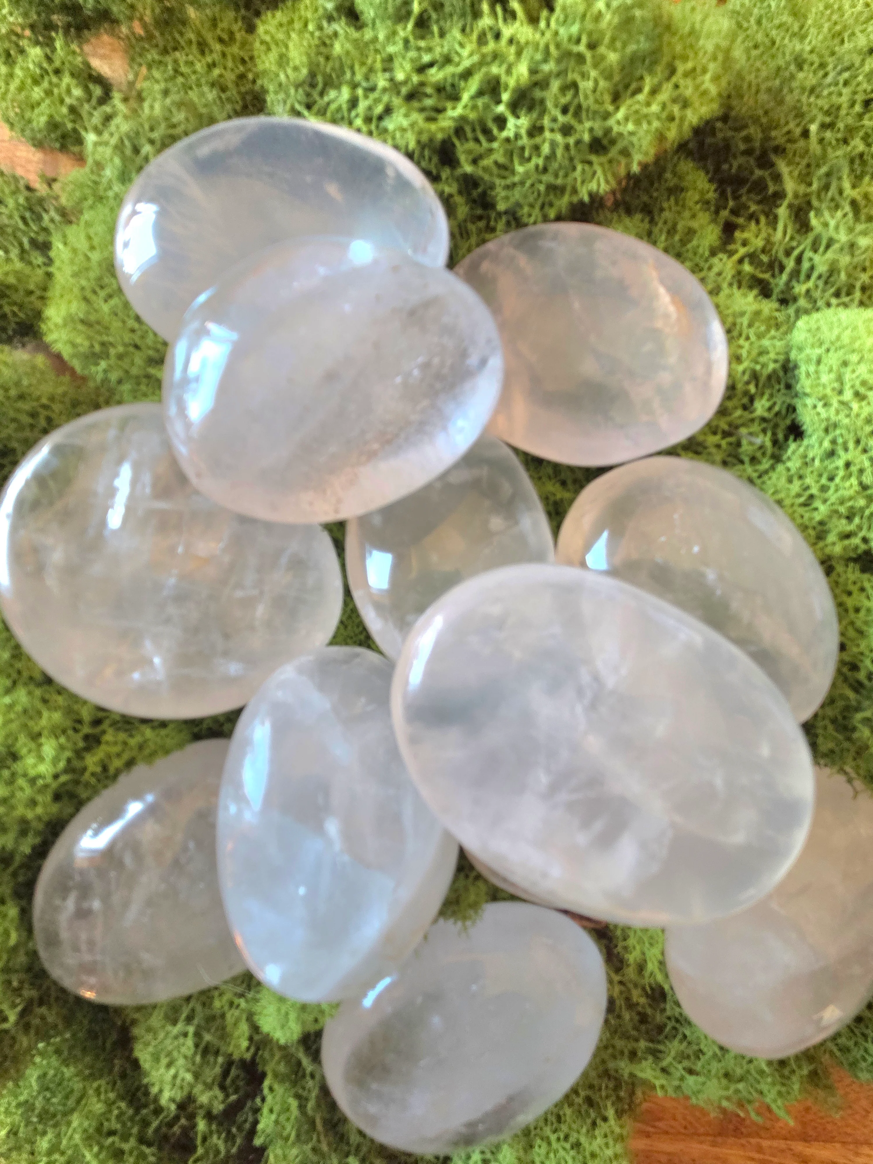 Quartz Palm Stone - Image 2