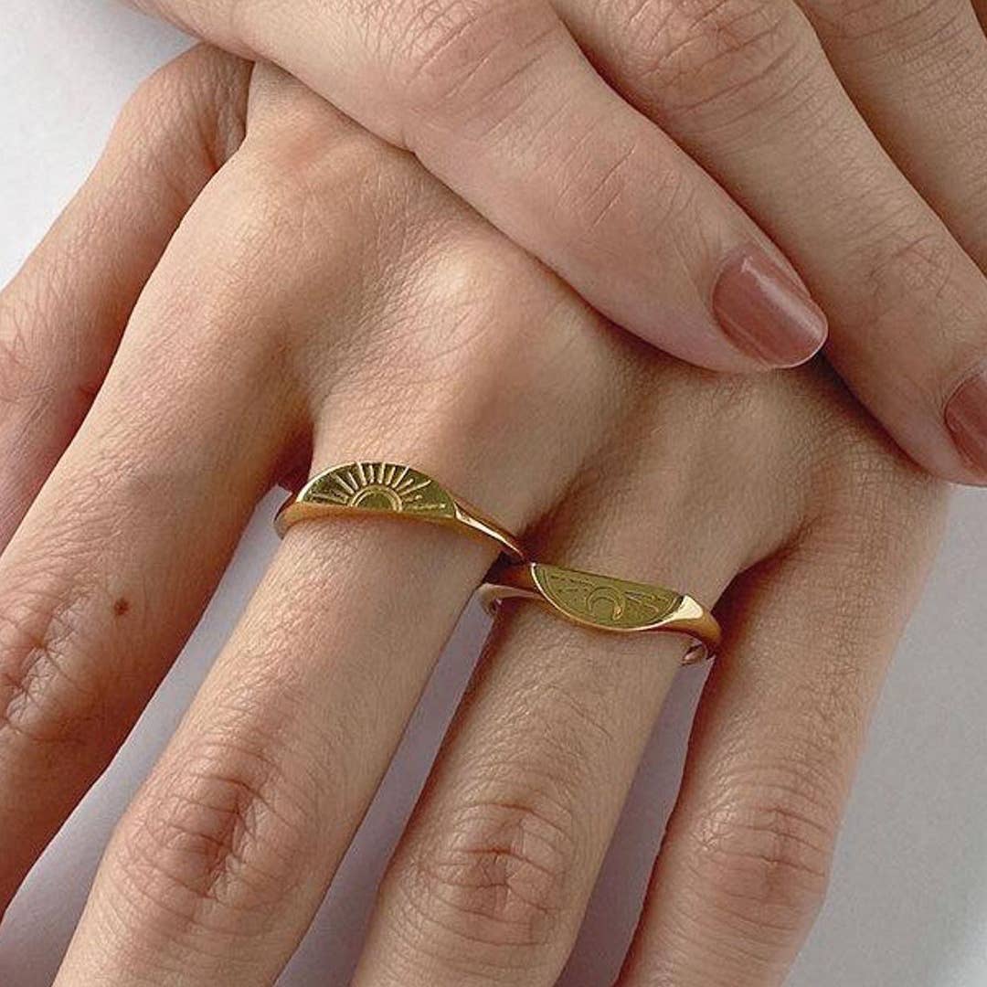 Sunset Sunrise 2 Piece Stacking Gold Ring - Image 4