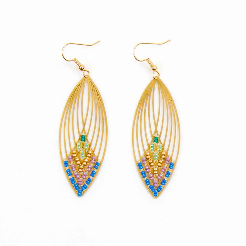 Swooping Oval Earring - Image 5