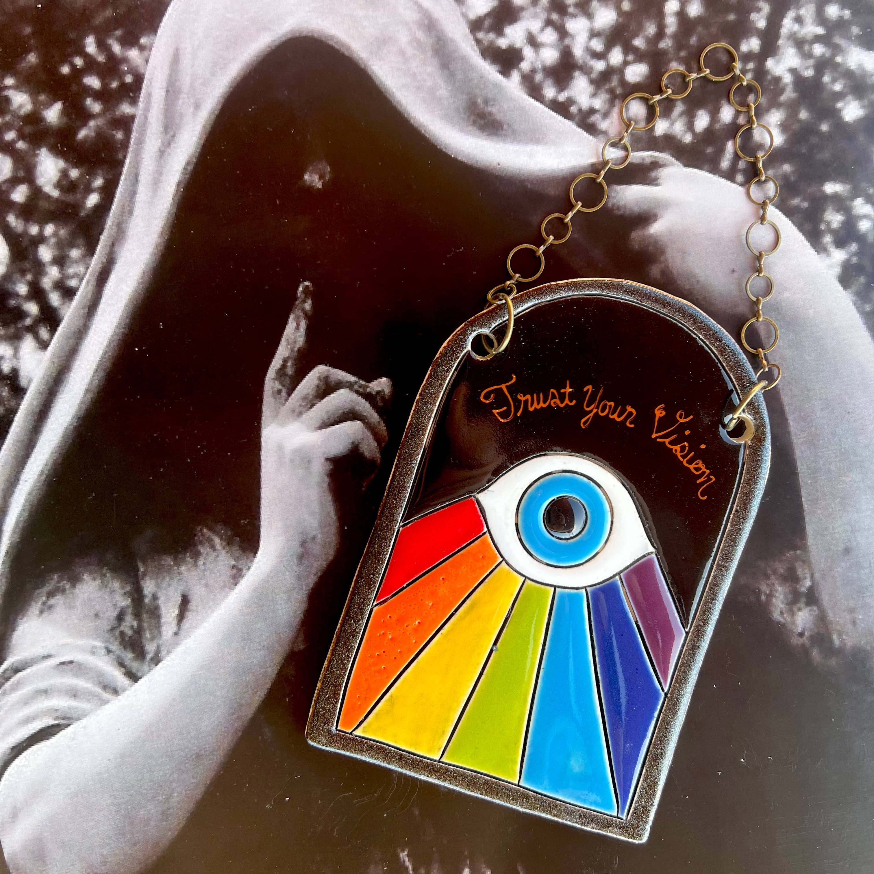 "Trust Your Vision" Ceramic Wall Hanging - Image 3